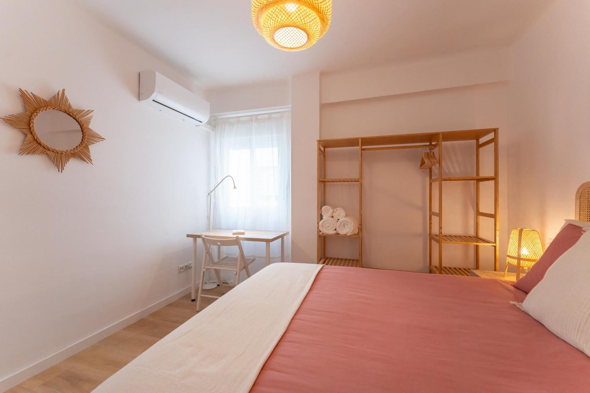 Апартаменты Malaga Lux Oasis - Modern 3Br, Fast Wifi, Smarttv Экстерьер фото