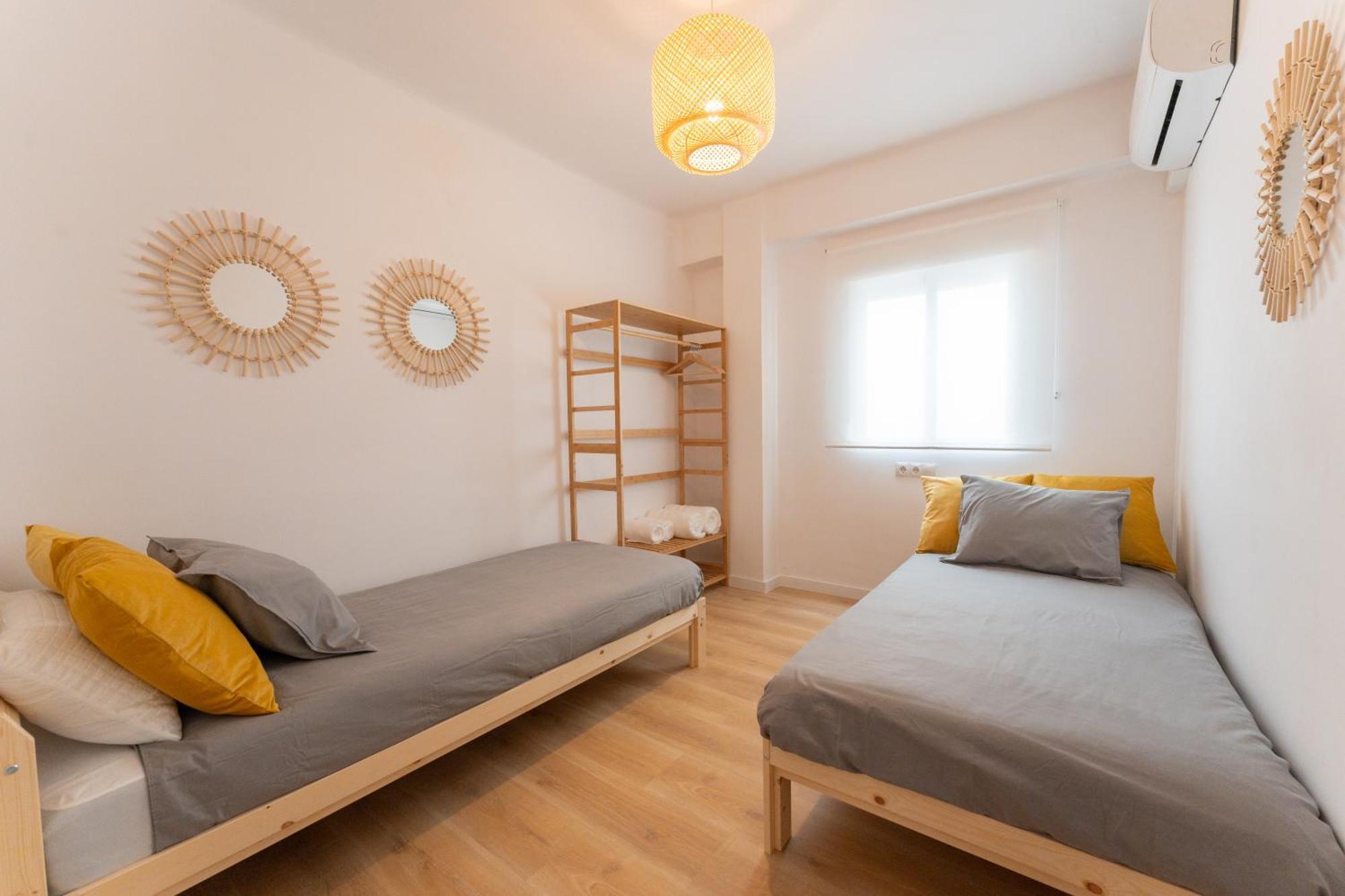 Апартаменты Malaga Lux Oasis - Modern 3Br, Fast Wifi, Smarttv Экстерьер фото