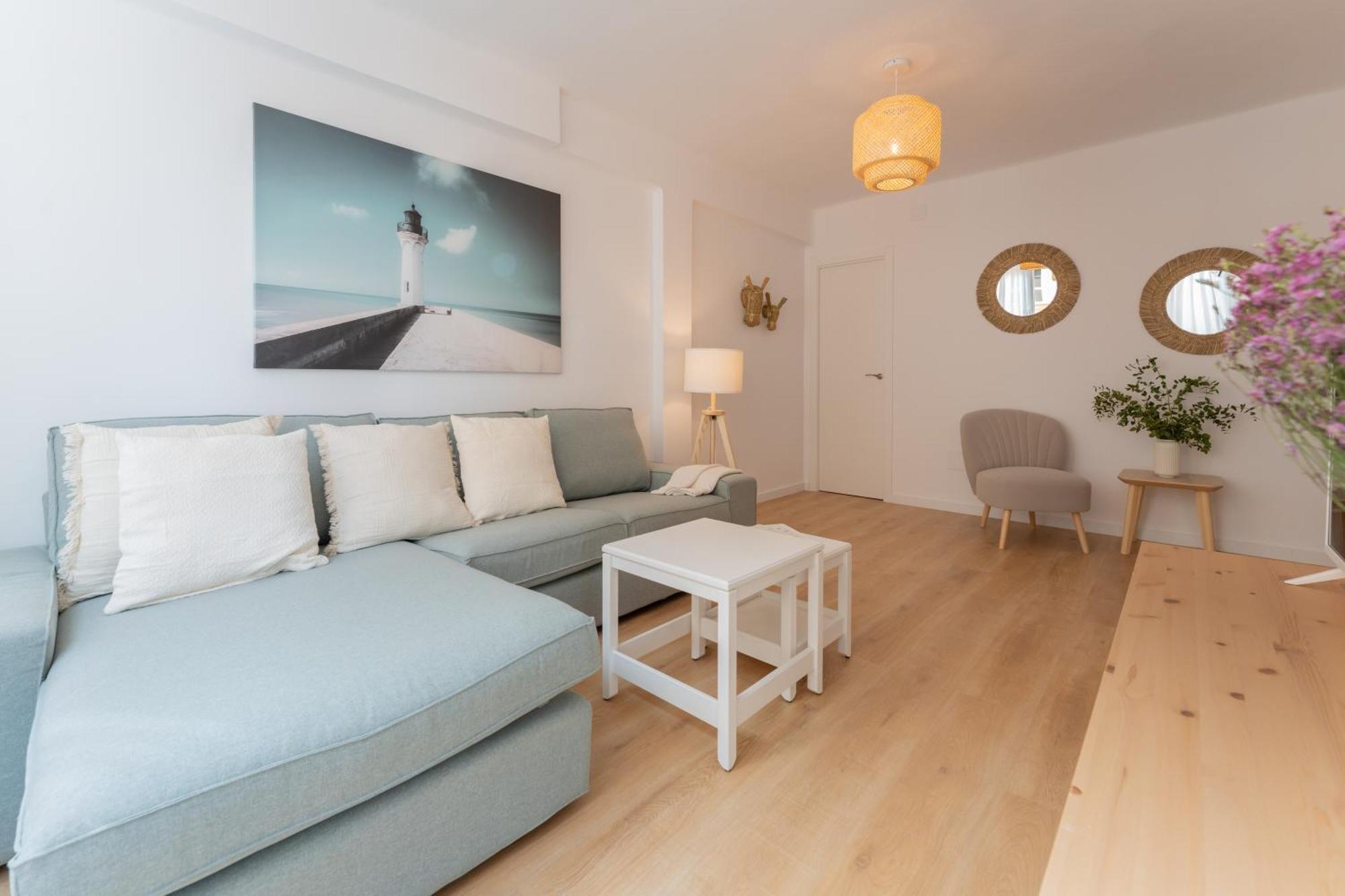Апартаменты Malaga Lux Oasis - Modern 3Br, Fast Wifi, Smarttv Экстерьер фото